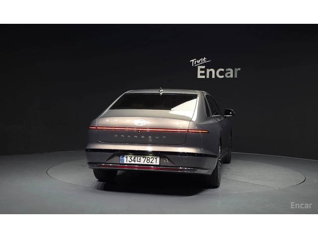 Hyundai Grandeur 3.5* CALLIGRAPHY* МАСАЖ* 360* ОБДУХ* КРАЙНА ЦЕНА - автомобили, коли, обяви за нови и употребявани 1