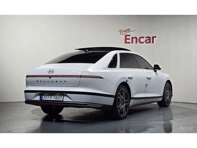 Hyundai Grandeur 3.5* ГАЗ* ДИСТРОНИК* ОБДУХ* 360* BOSE* КРАЙНА ЦЕНА - автомобили, коли, обяви за нови и употребявани 3