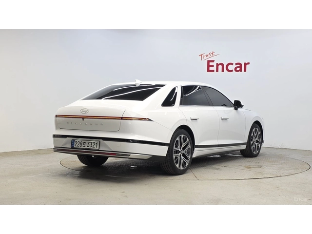 Hyundai Grandeur EXCLUSIVE* МАСАЖИ* 360* HUD - автомобили, коли, обяви за нови и употребявани 1