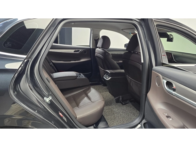 Hyundai Grandeur 3.3 Premium Choice - автомобили, коли, обяви за нови и употребявани 10