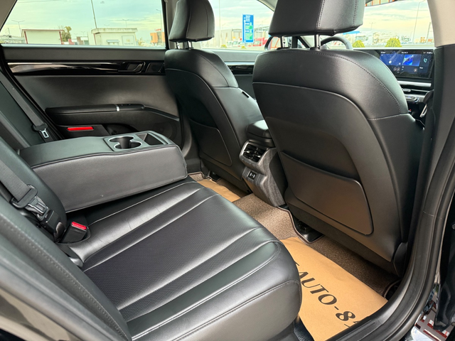 Hyundai Grandeur GN7 - автомобили, коли, обяви за нови и употребявани 14