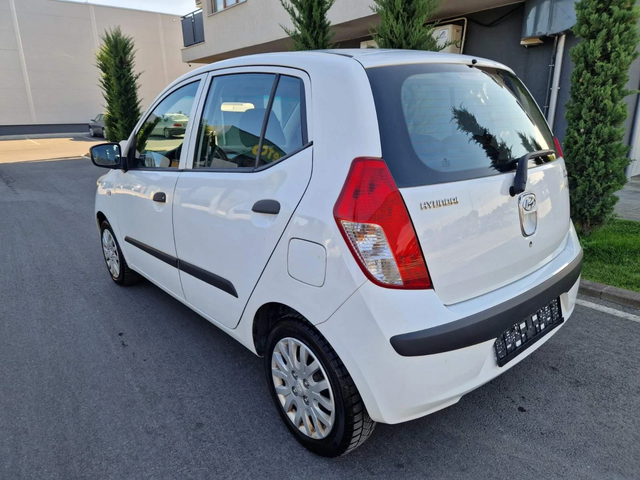 Hyundai I10 1.1 / четири цилиндъра - автомобили, коли, обяви за нови и употребявани 3