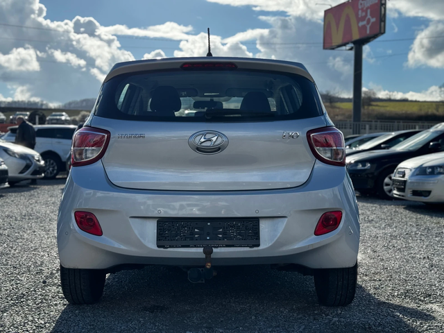 Hyundai I10 1.0I  82x km! EURO 6B - автомобили, коли, обяви за нови и употребявани 6