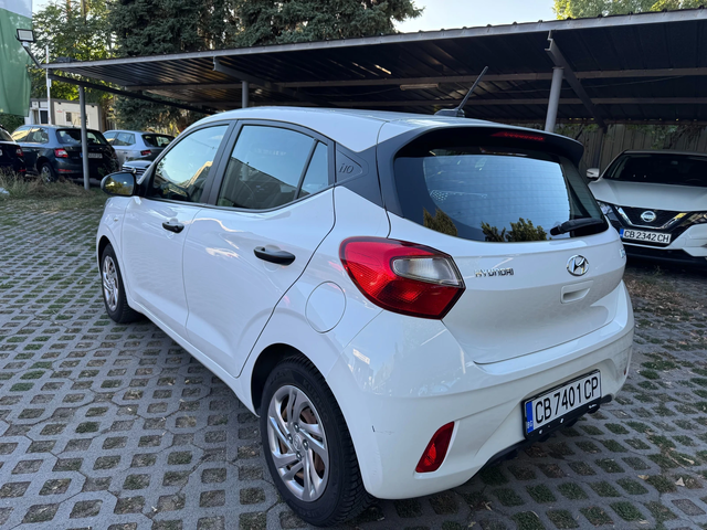 Hyundai I10 1.0 - автомобили, коли, обяви за нови и употребявани 5