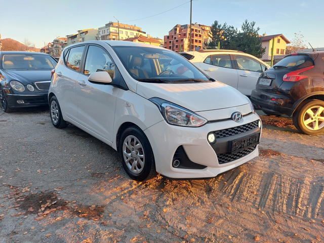 Hyundai I10 1.0i - автомобили, коли, обяви за нови и употребявани 5
