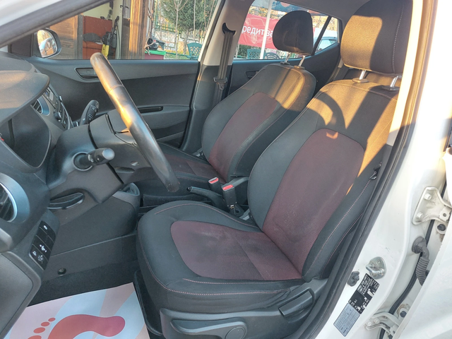 Hyundai I10 1.0i - автомобили, коли, обяви за нови и употребявани 7
