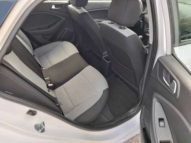 Hyundai I20 1.2 ГАЗ-БЕНЗИН - автомобили, коли, обяви за нови и употребявани 6