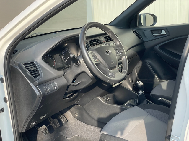 Hyundai I20 Върнат от Лизинг Euro 6B - автомобили, коли, обяви за нови и употребявани 8