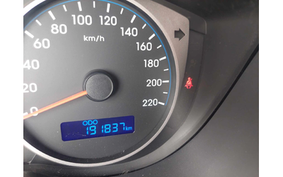 Hyundai I20 1, 4CRDI 90ps 6ck - автомобили, коли, обяви за нови и употребявани 10