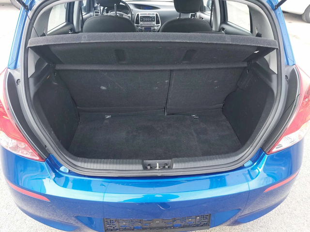 Hyundai I20 1, 4CRDI 90ps 6ck - автомобили, коли, обяви за нови и употребявани 15
