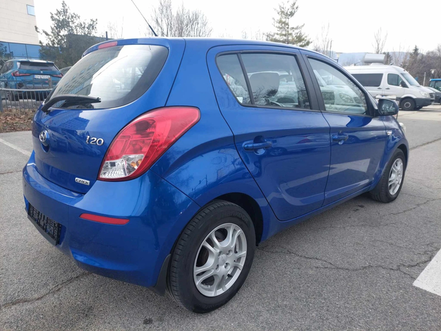 Hyundai I20 1, 4CRDI 90ps 6ck - автомобили, коли, обяви за нови и употребявани 3