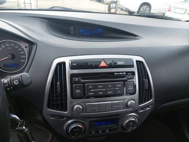 Hyundai I20 1, 4CRDI 90ps 6ck - автомобили, коли, обяви за нови и употребявани 7