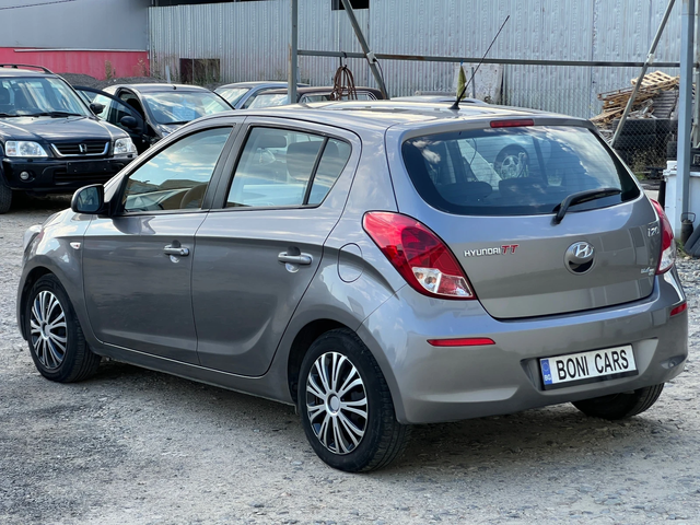 Hyundai I20 1.2i-86к.с. 16v ГАЗ-FACELIFT - автомобили, коли, обяви за нови и употребявани 6