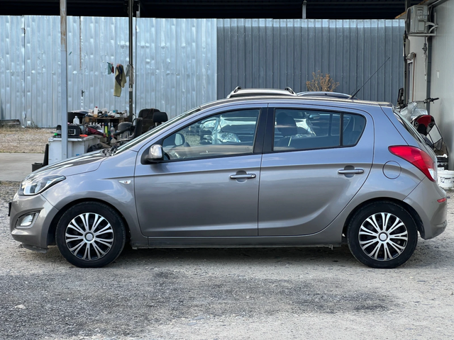 Hyundai I20 1.2i-86к.с. 16v ГАЗ-FACELIFT - автомобили, коли, обяви за нови и употребявани 7