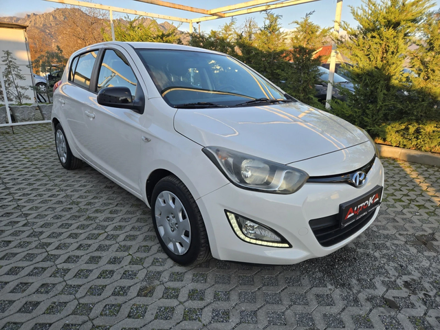 Hyundai I20 1.2i-85кс= FACE= 191.000км= ОБСЛУЖЕН= EURO 5B - автомобили, коли, обяви за нови и употребявани 1