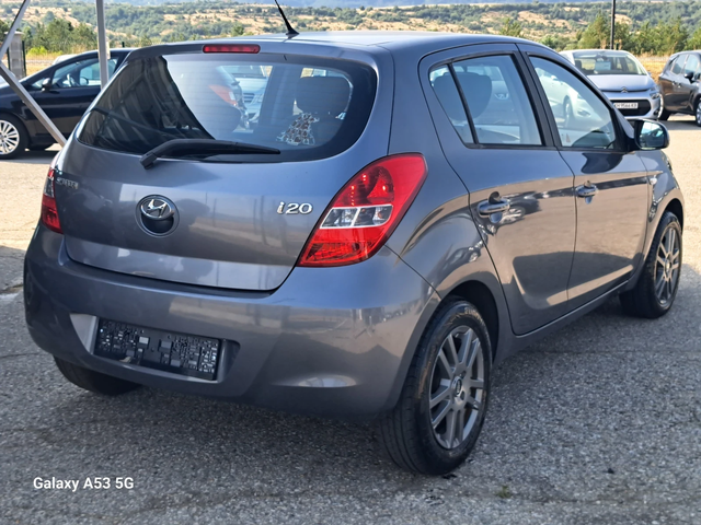 Hyundai I20 1, 2 i - автомобили, коли, обяви за нови и употребявани 3