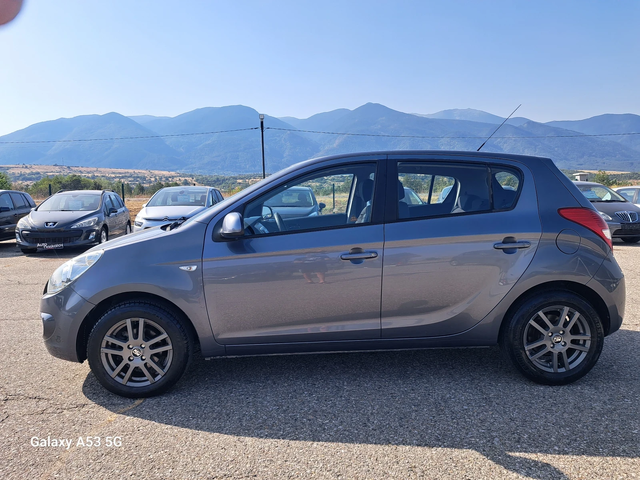 Hyundai I20 1, 2 i - автомобили, коли, обяви за нови и употребявани 5