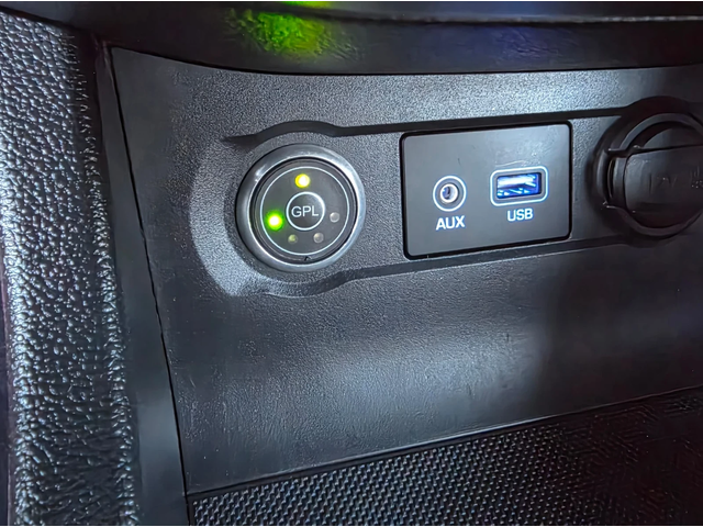 Hyundai I20 1.2i Бензин/Газ EURO 6B - автомобили, коли, обяви за нови и употребявани 9