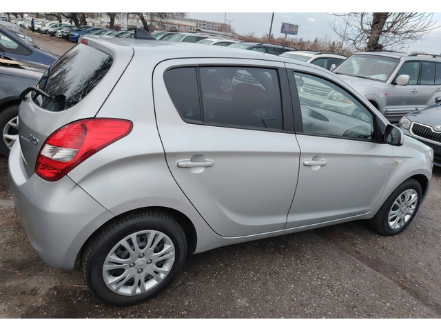 Hyundai I20 1.4i/AUTOMATIC - автомобили, коли, обяви за нови и употребявани 4