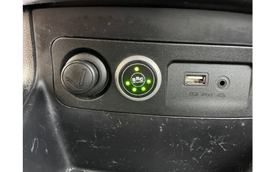 Hyundai I20 1.2i-GAS-BRC-NAVI-ITALIA - автомобили, коли, обяви за нови и употребявани 13