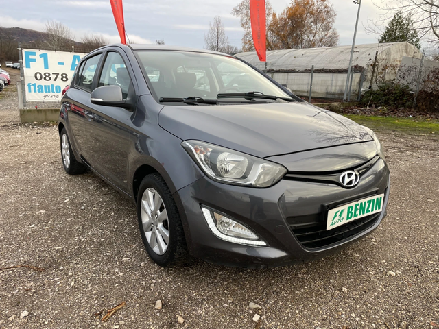 Hyundai I20 1.2i-GAS-BRC-NAVI-ITALIA - автомобили, коли, обяви за нови и употребявани 2