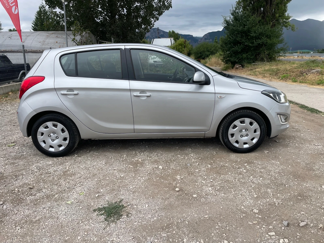 Hyundai I20 1.1GRDI-FEIS-LED-ITALIA - автомобили, коли, обяви за нови и употребявани 4