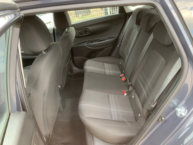 Hyundai I20 75k.c. - автомобили, коли, обяви за нови и употребявани 11