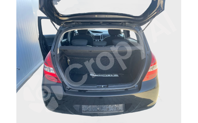 Hyundai I20 Dynamic/1.4i - автомобили, коли, обяви за нови и употребявани 12