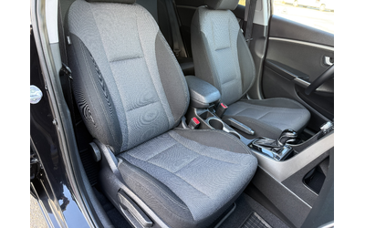 Hyundai I30 1.6 CRDi AUTOMATIC - автомобили, коли, обяви за нови и употребявани 10