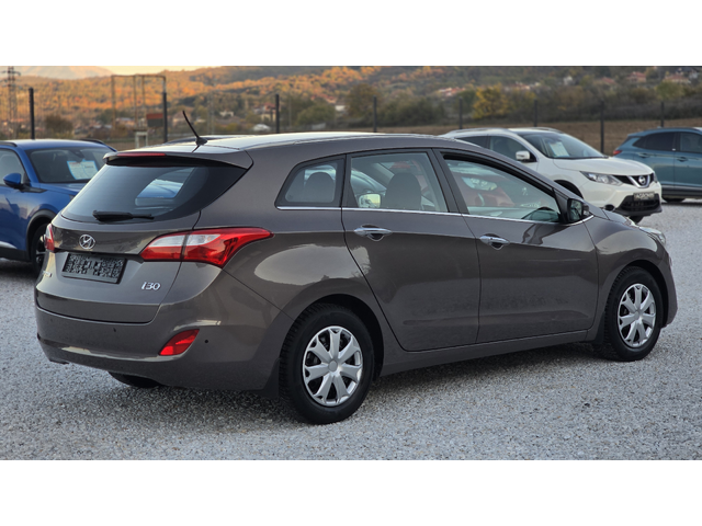 Hyundai I30 1.6 *Germany* - автомобили, коли, обяви за нови и употребявани 3