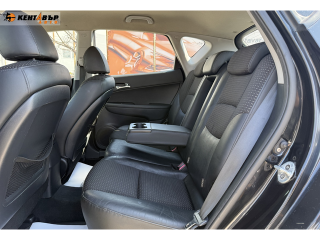 Hyundai I30 1.6d 114 к.с./ГАРАНЦИЯ ОТ КЕНТАВЪР - автомобили, коли, обяви за нови и употребявани 9