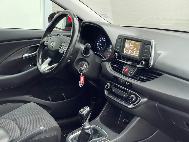 Hyundai I30 Върнат от Лизинг Euro 6B - автомобили, коли, обяви за нови и употребявани 9