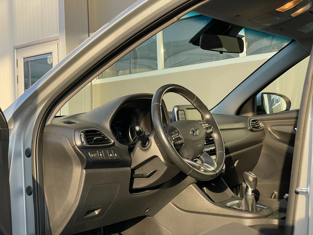 Hyundai I30 Върнат от Лизинг - автомобили, коли, обяви за нови и употребявани 8