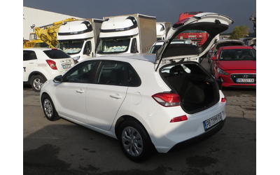 Hyundai I30 1, 6 CRDI euro 6b - автомобили, коли, обяви за нови и употребявани 14