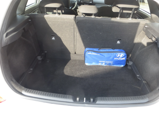 Hyundai I30 1, 6 CRDI euro 6b - автомобили, коли, обяви за нови и употребявани 15