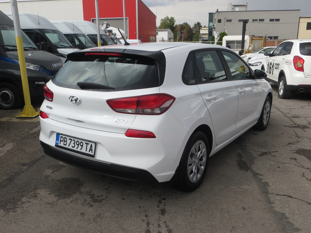 Hyundai I30 1, 6 CRDI euro 6b - автомобили, коли, обяви за нови и употребявани 3