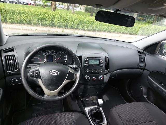 Hyundai I30 1, 4i LPG BRC - автомобили, коли, обяви за нови и употребявани 5
