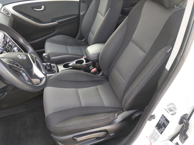 Hyundai I30 1, 6CRDI 110ps - автомобили, коли, обяви за нови и употребявани 6