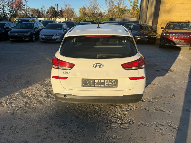 Hyundai I30 1.4i ГАЗ BRC заводска 100 kc. - автомобили, коли, обяви за нови и употребявани 5