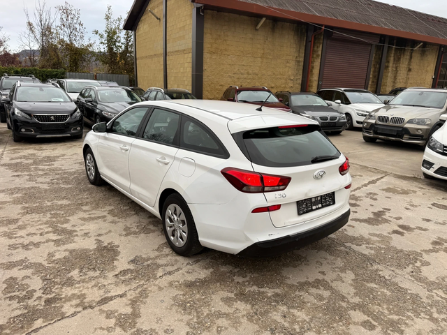 Hyundai I30 1.4i ГАЗ BRC заводска 100 kc. - автомобили, коли, обяви за нови и употребявани 9