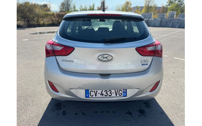 Hyundai I30 1.6CRDI-6ск - автомобили, коли, обяви за нови и употребявани 6