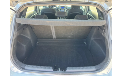 Hyundai I30 1.6CRDI-6ск - автомобили, коли, обяви за нови и употребявани 9