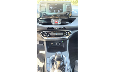 Hyundai I30 1.4-100кс* ЗаводскаГаз* ГОТОВА ЗА ТАКСИ - автомобили, коли, обяви за нови и употребявани 16