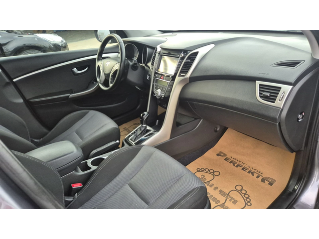 Hyundai I30 1.6диз 110к.с. Автомат - автомобили, коли, обяви за нови и употребявани 13