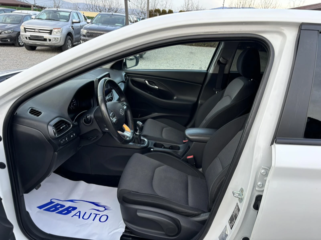 Hyundai I30 1.6 , Euro 6, Нов Внос - автомобили, коли, обяви за нови и употребявани 8