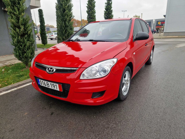 Hyundai I30 1.6 / 90 к.с - автомобили, коли, обяви за нови и употребявани 1