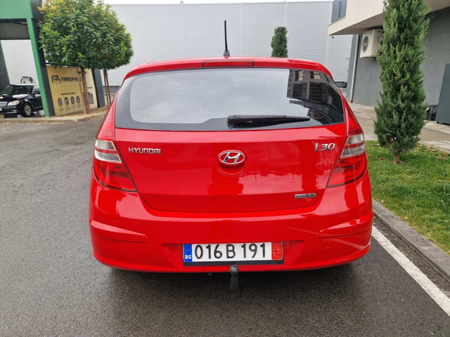 Hyundai I30 1.6 / 90 к.с - автомобили, коли, обяви за нови и употребявани 3