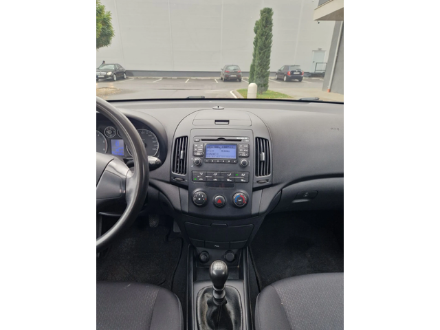 Hyundai I30 1.6 / 90 к.с - автомобили, коли, обяви за нови и употребявани 7