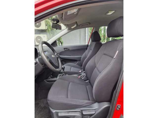 Hyundai I30 1.6 / 90 к.с - автомобили, коли, обяви за нови и употребявани 9