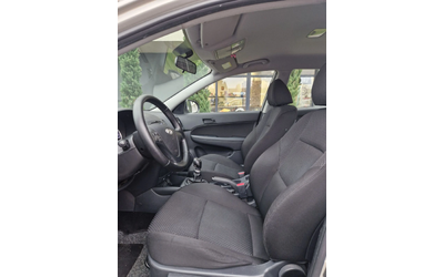 Hyundai I30 1.6 / 90 к.с - автомобили, коли, обяви за нови и употребявани 15